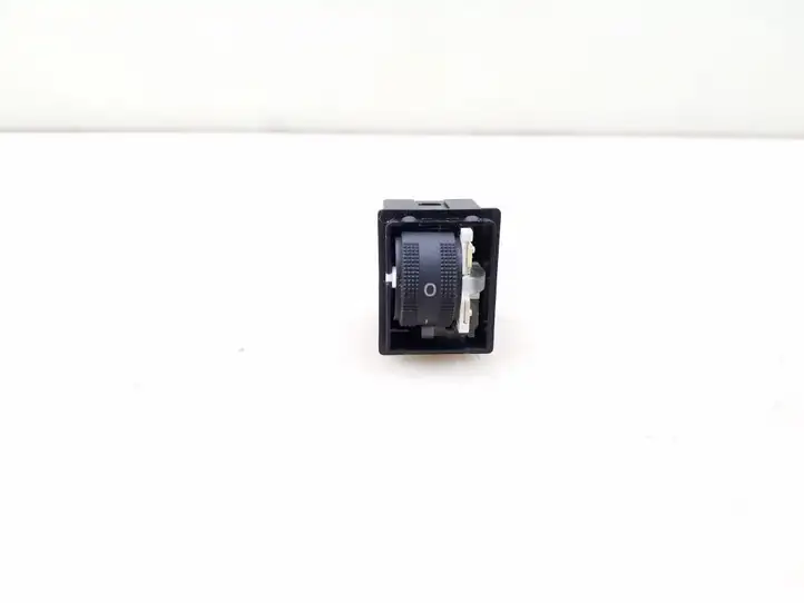 Audi A4 S4 B8 8K (2007 - 2011) 8K0941301A Включатель фонарей — фото 1