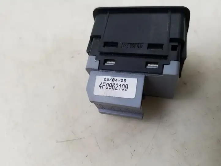 Audi A4 S4 B8 8K (2007 - 2011) 4F0962109 Другие включатели / ручки/ переключатели — фото 4