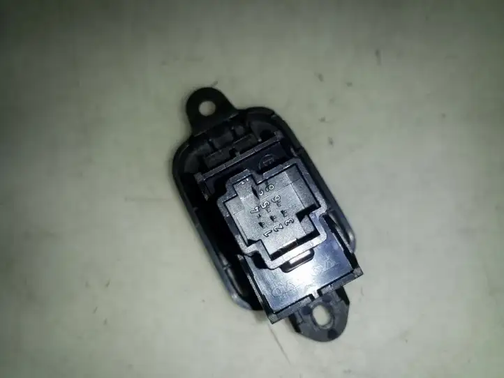 Volvo V50 (2004 - 2008) 30658449 Кнопка стеклоподъемников — фото 6