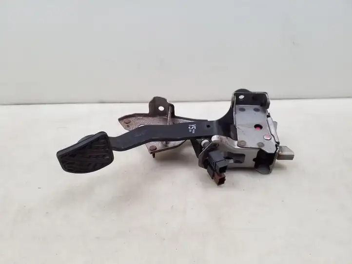Nissan X-Trail T31 (2007 - 2014) Тормозная педаль — фото 5