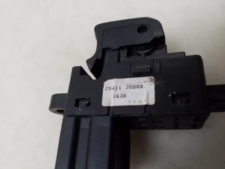 Nissan X-Trail T31 (2007 - 2014) 25411JG000 Блок кнопок стеклоподъемников — фото 4