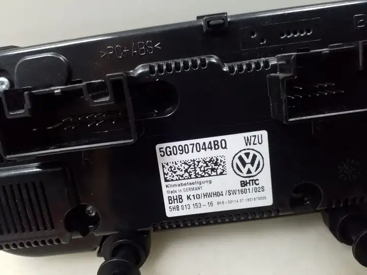Volkswagen PASSAT B8 (2015 - ) 5G0907044BQ Блок управления кондиционером — фото 4