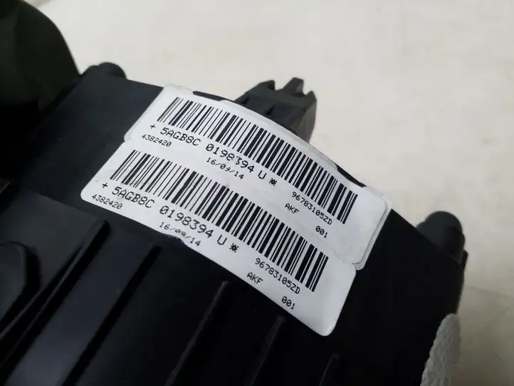 Peugeot 308 (2013 - 2021) 96783105ZD Подушка безопасности руля — фото 3