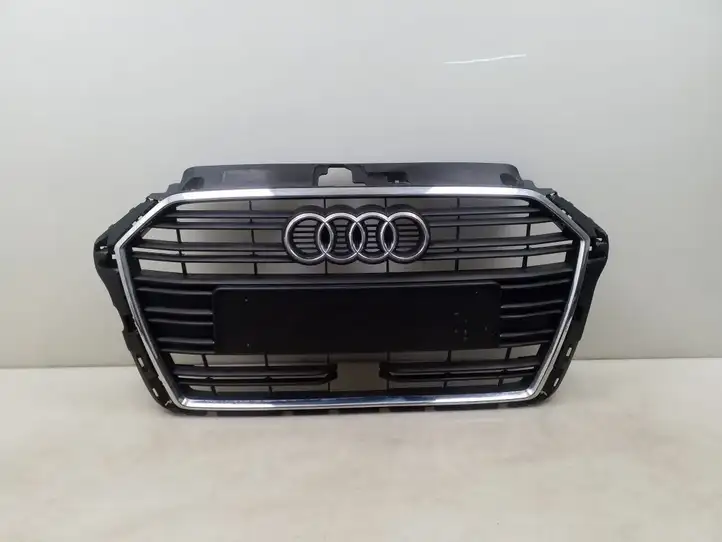 Audi A3/S3 8V (2016 - 2020) 8V3853651AB Передняя решетка — фото 1