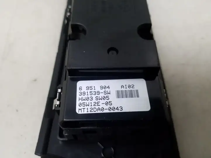 BMW 5 E60 E61 (2004 - 2010) 6951904 Кнопка стеклоподъемников — фото 3