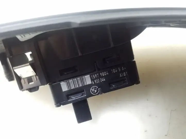 BMW 5 E60 E61 (2004 - 2010) 6922244 Кнопка стеклоподъемников — фото 3