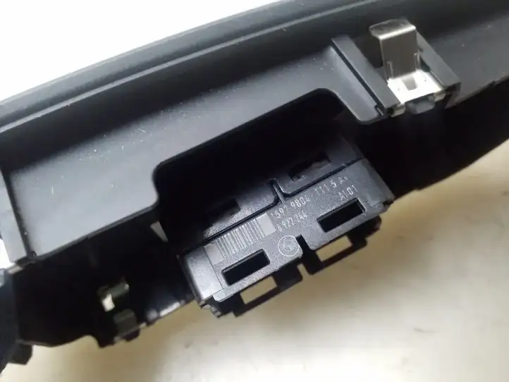 BMW 5 E60 E61 (2004 - 2010) 6922244 Кнопка стеклоподъемников — фото 3