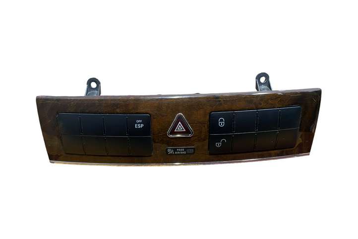 Mercedes-Benz C W203 (2000 - 2007)  2038215281 Включатель аварийных фонарей