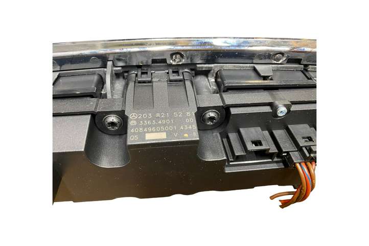 Mercedes-Benz C W203 (2000 - 2007)  2038215281 Включатель аварийных фонарей