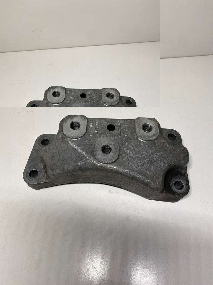Volkswagen Touran I (2003 - 2010)  1K0199117 Кронштейн