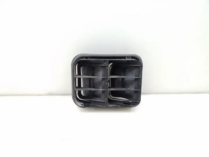 Nissan Qashqai (2006 - 2010) 91166963 Решетка в крыле — фото 1