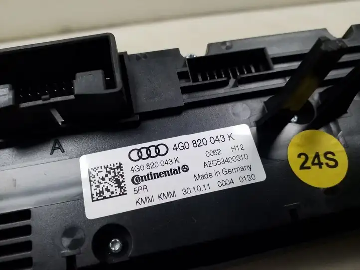 Audi A6 C7 (2011 - 2014) 4G0820043K Блок управления кондиционером — фото 3