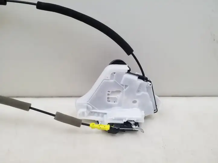 Nissan Juke II F16 (2019 - ) 805006UA0A Замок задней двери — фото 4