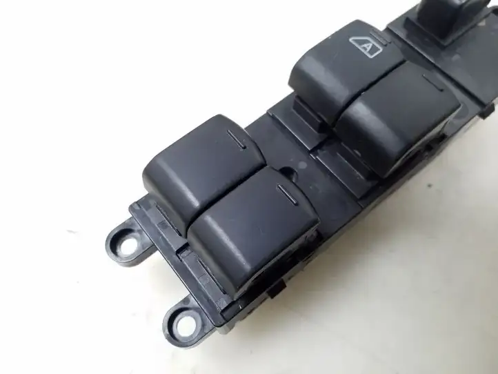 Nissan Qashqai (2006 - 2010) 25401BB60B Блок кнопок стеклоподъемников — фото 6