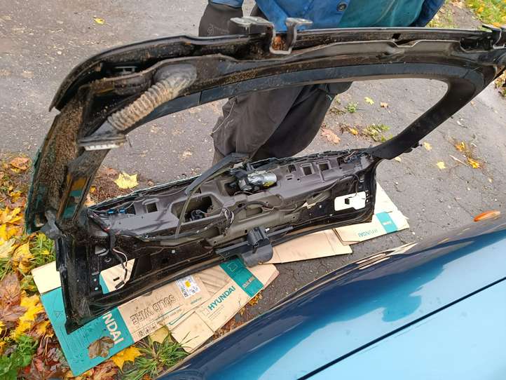 BMW X5 E70 (2006 - 2013)  6942165 Задняя крышка (багажника)