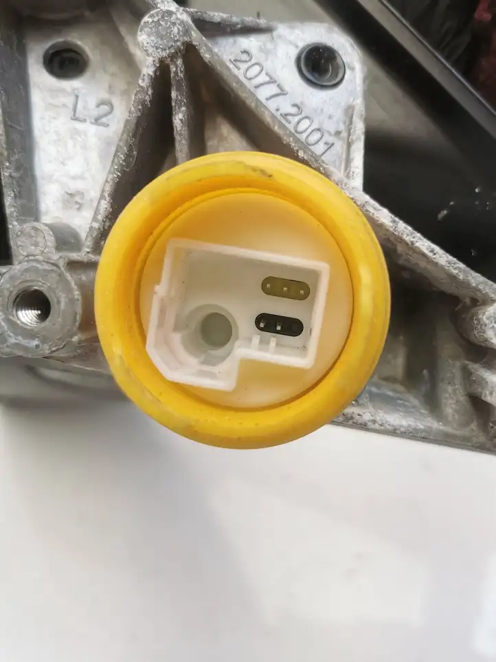 BMW 3 F30 F35 F31 (2012 - 2018) E021185 Боковое зеркало с электроприводом — фото 2