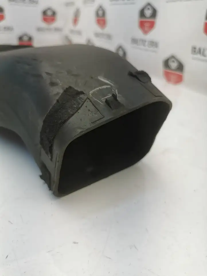 BMW 3 F30 F35 F31 (2012 - 2018) 8507567 Трубка подачи воздуха — фото 2