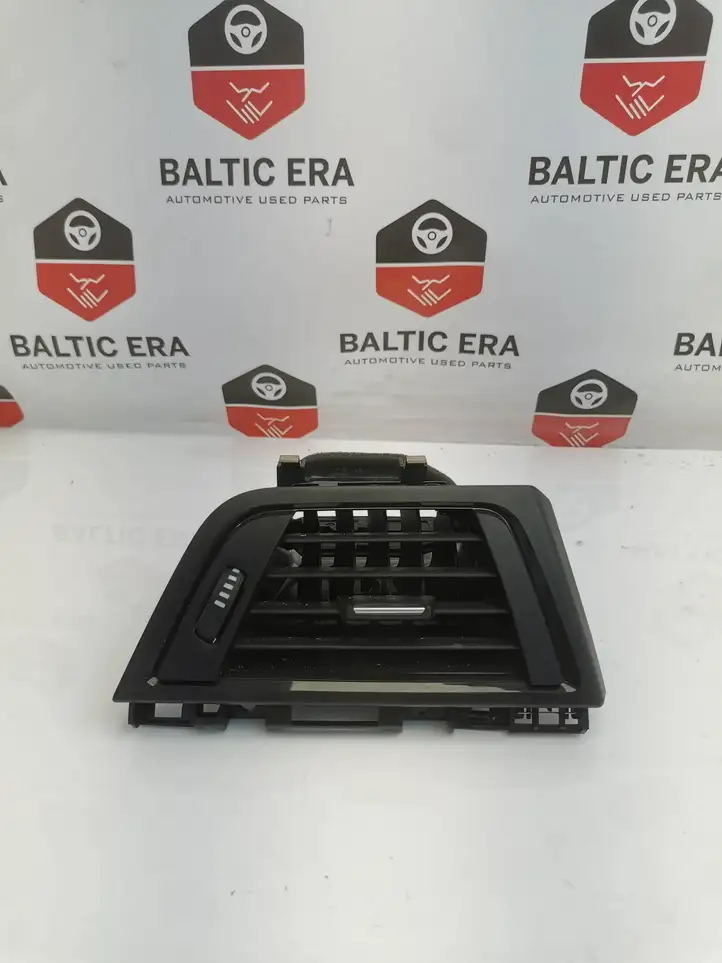 BMW 3 F30 F35 F31 (2012 - 2018) 9218550 Боковой воздушный дефлектор — фото 1