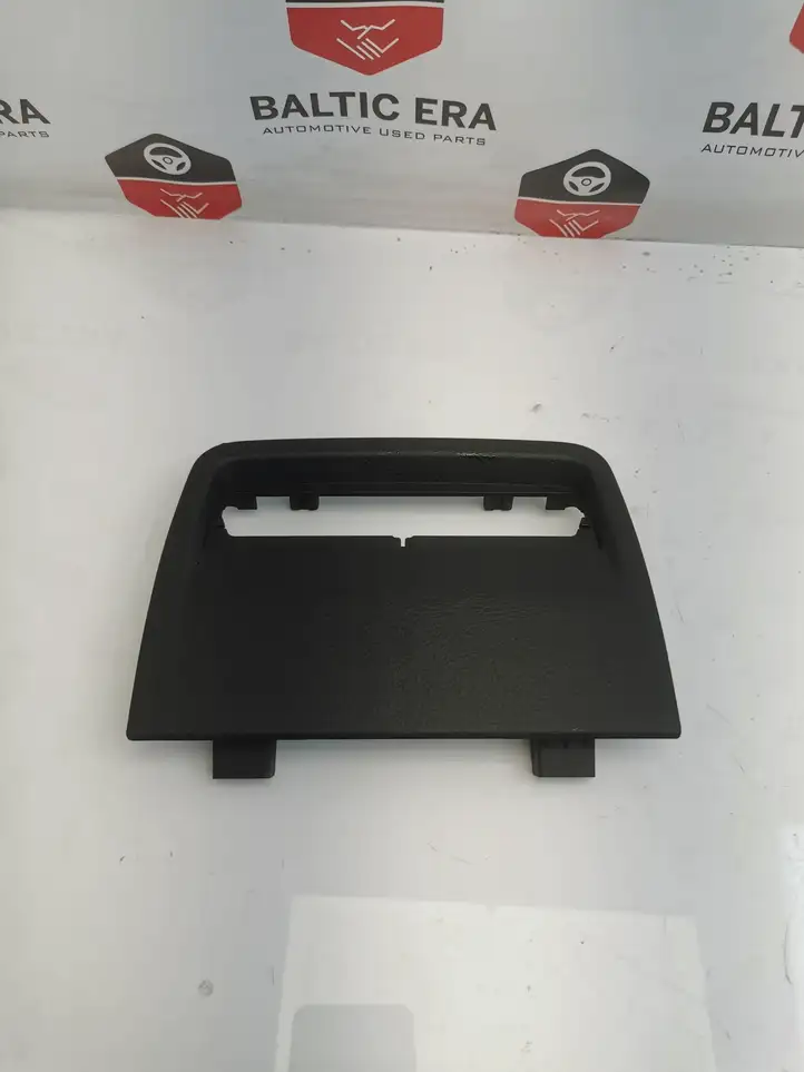 BMW 3 F30 F35 F31 (2012 - 2018) 9218533 Прочие детали салона — фото 1