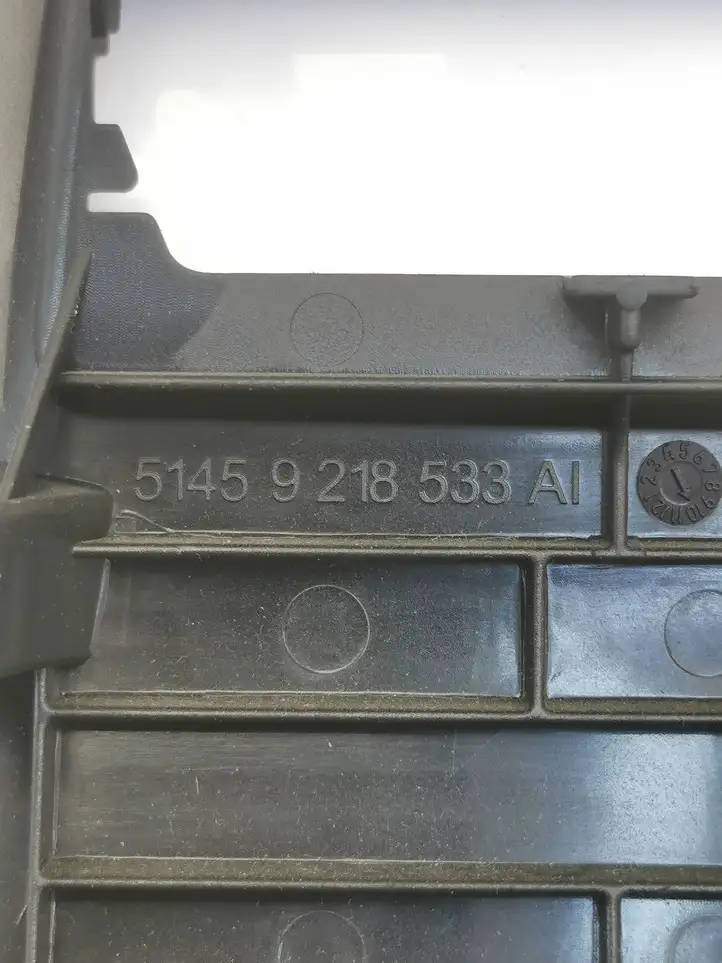 BMW 3 F30 F35 F31 (2012 - 2018) 9218533 Прочие детали салона — фото 3