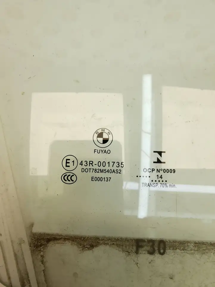 BMW 3 F30 F35 F31 (2012 - 2018) 43R001735 Стекло передней двери — фото 3