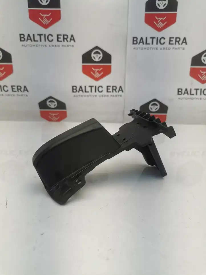 BMW 4 F32 F33 (2013 - 2017) 7301713 Детали воздухозаборника — фото 1