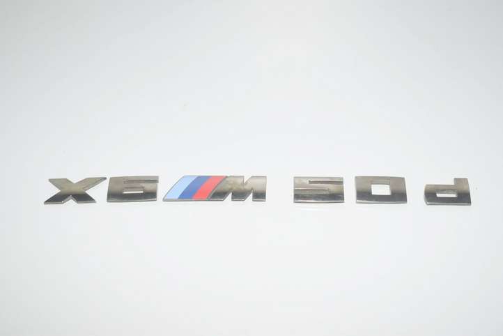 BMW X6 F16 (2014 - 2017)   Значок производителя / буквы модели