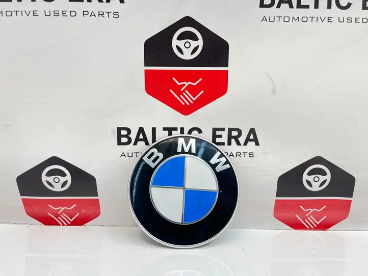 BMW 4 F36 Gran coupe (2014 - 2017) 828000020 Эмблема автомобиля — фото 1