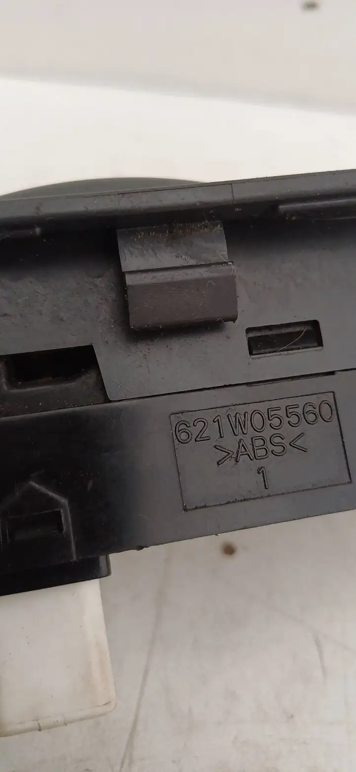 Kia Cerato (2003 - 2007) 621W05560 Блок кнопок стеклоподъемников — фото 3