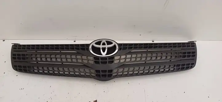 Toyota Corolla Verso E121 (2001 - 2004) 5311113240 Передняя решетка — фото 1