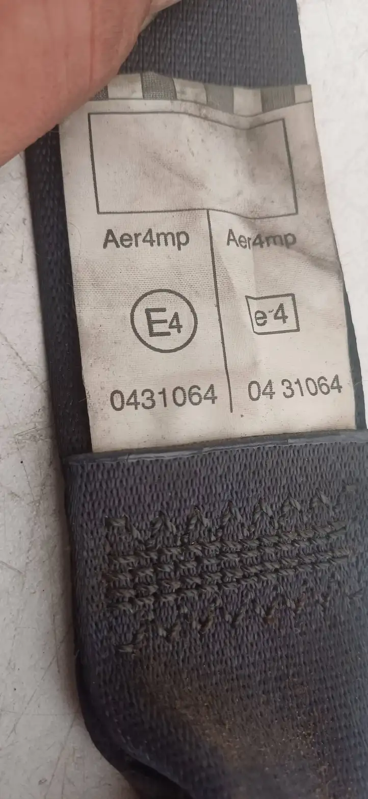 Toyota Corolla Verso E121 (2001 - 2004) 0431064 Задний ремень безопасности — фото 3