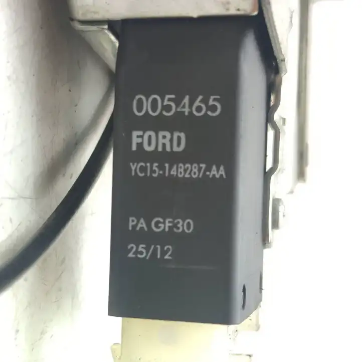 Ford Transit (2006 - 2013) YC1514B287AA Замок раздвижной двери — фото 6