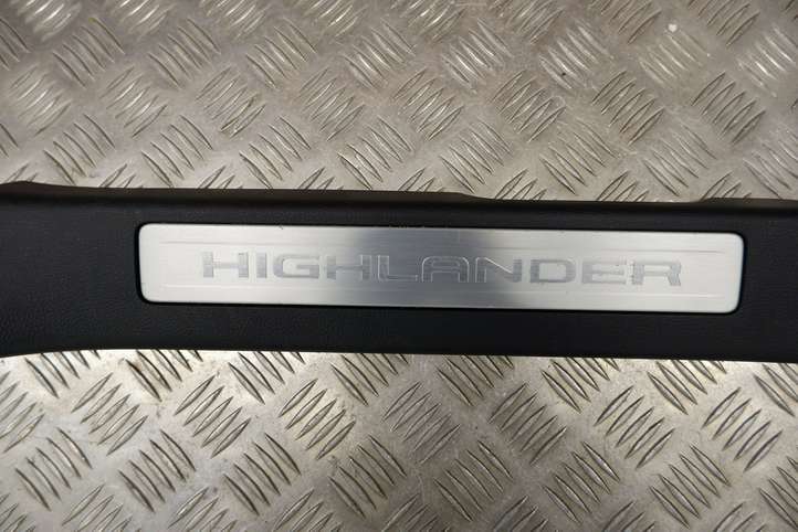 Toyota Highlander XU70 (2019 - )  679140E110 Отделка переднего порога (внутренняя)