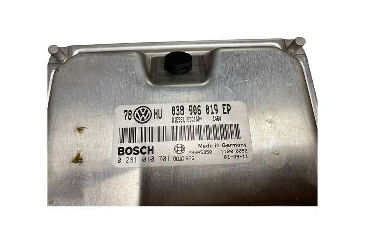 Volkswagen PASSAT B5.5 (2001 - 2005)  038906019EP Блок управления двигателя