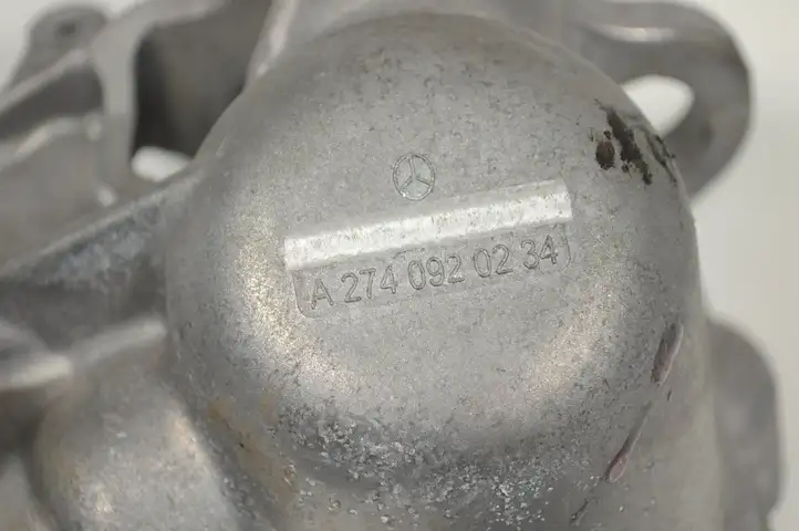 Mercedes-Benz C W205 (2014 - 2021) A2740920234 Прочие детали моторного отсека — фото 5
