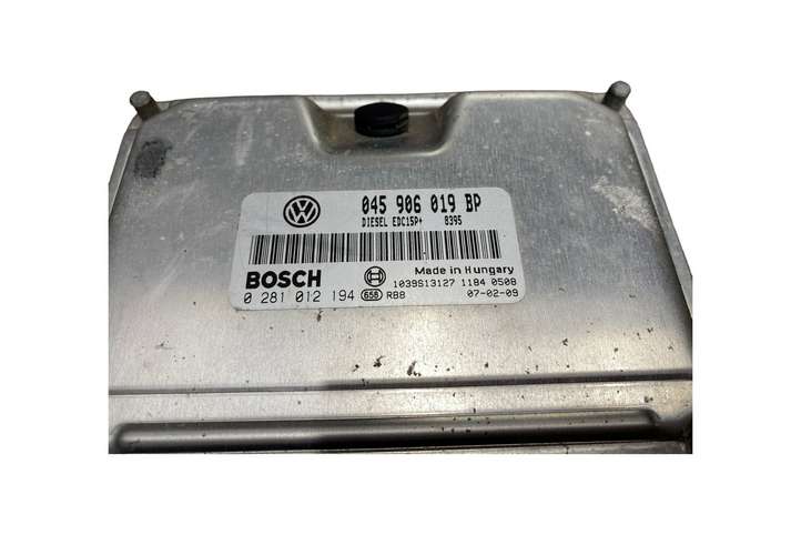 Volkswagen Polo (2005 - 2009)  045906019BP Блок управления двигателя