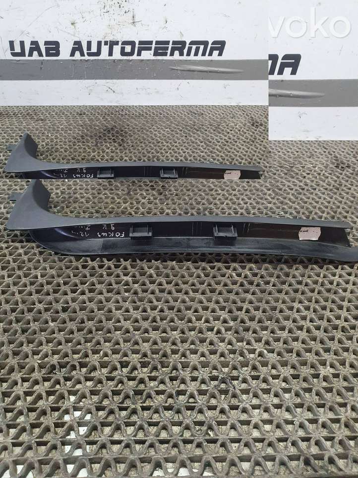 Ford Focus (2011 - 2015)  BM51A247B57AEW Другая деталь отделки задний дверей