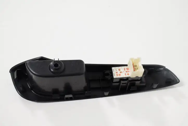 Nissan Note (E12) (2014 - 2018) 829613VW0A Кнопка стеклоподъемников — фото 3