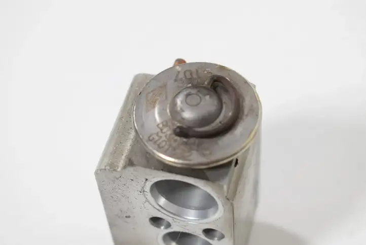 BMW 3 E92 E93 (2005 - 2014) 6981484 Прочие детали моторного отсека — фото 3
