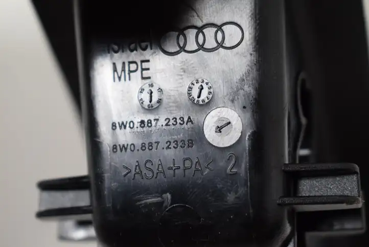 Audi A5 (2016 - ) 8W0887239A Прочие детали салона — фото 5