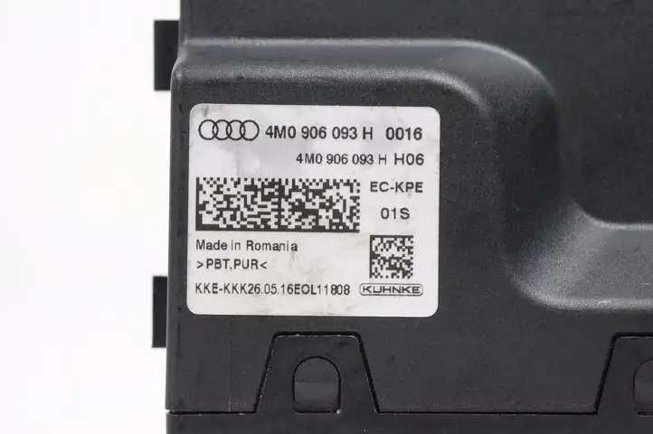 Audi A5 (2016 - ) 4M0906093H Блок управления топливным насосом — фото 5