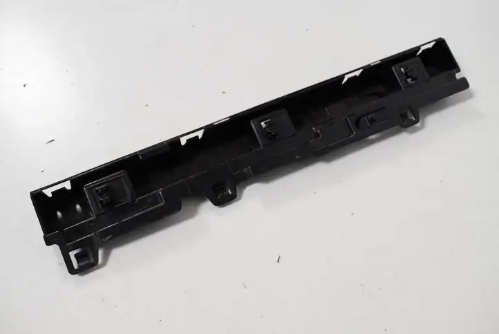 BMW 3 F30 F35 F31 (2012 - 2018) 7256916 Другая часть кузова — фото 3