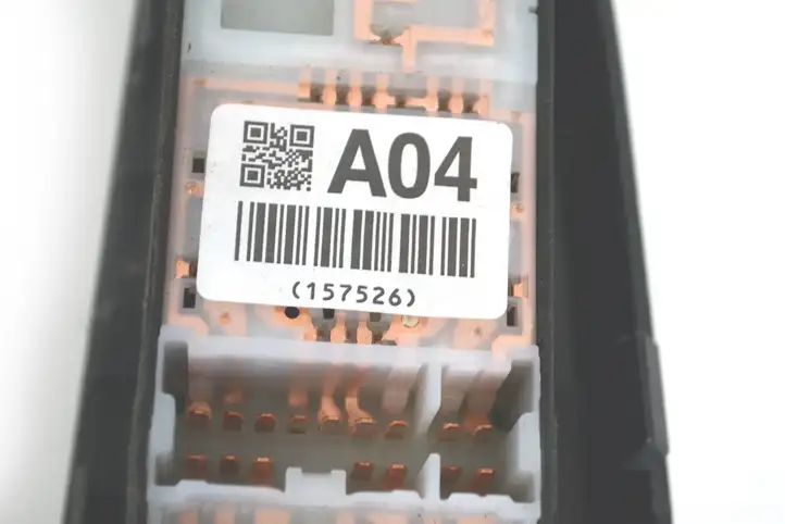 Subaru Outback (2009 - 2014) 1575026 Кнопка стеклоподъемников — фото 4