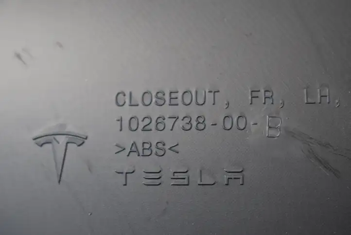 Tesla Model S (2012 - 2016) 102673800 Прочие детали салона — фото 5