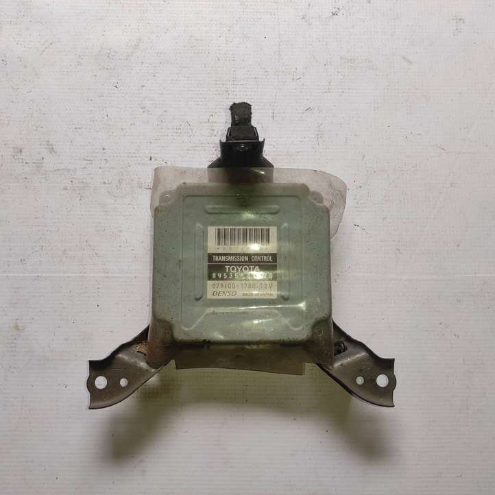 Toyota Prius (XW20) (2003 - 2009)  8953547020 Блок управления коробки передач