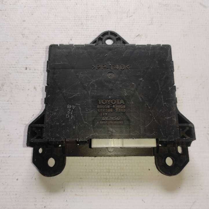 Toyota Prius (XW20) (2003 - 2009)  8865047050 Другие блоки управления / модули