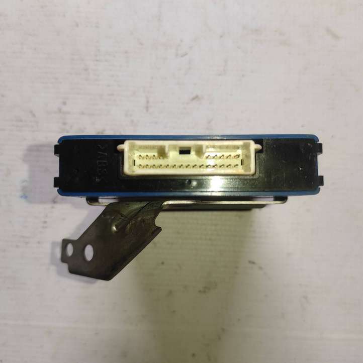 Toyota Prius (XW20) (2003 - 2009)  8911147020 Модуль управления gateway