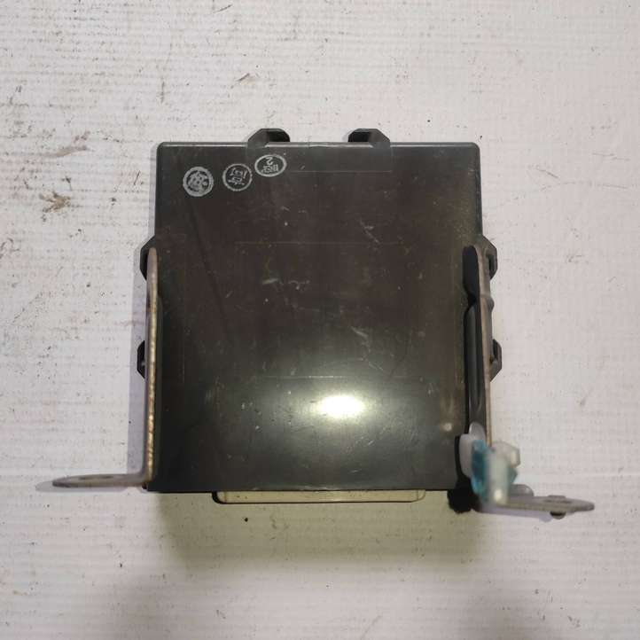 Toyota Prius (XW20) (2003 - 2009)  8967047010 Блок управления питанием