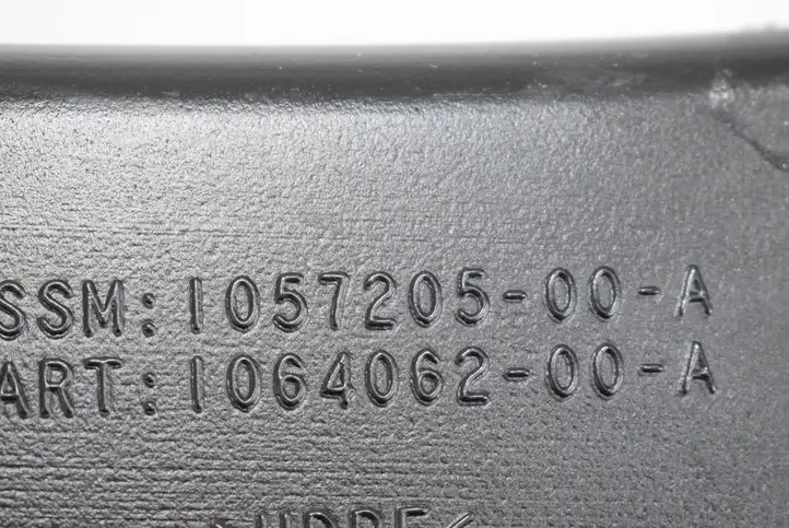 Tesla Model X (2015 - 2021) 109088900 Воздушная решетка панели — фото 4