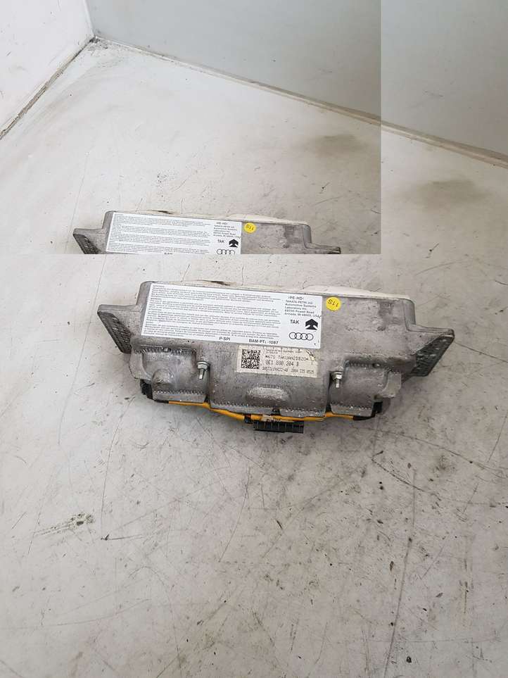 Audi A4 (2004 - 2009)  8E1880204B Подушка безопастности пассажира